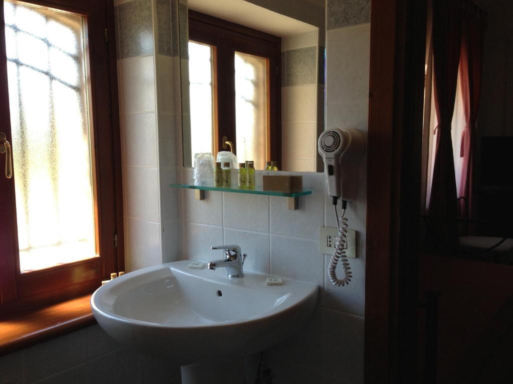 Agriturismo Villa Irelli Castellalto Oda fotoğraf